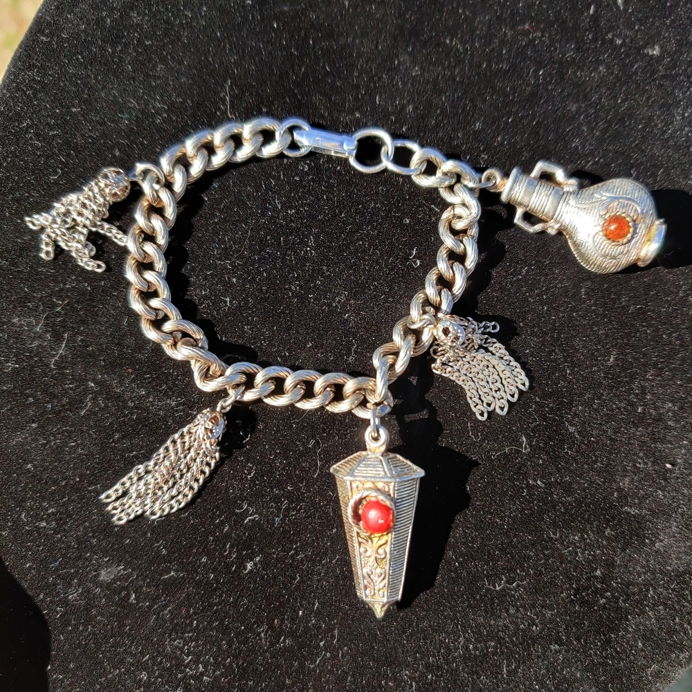 Antique tibetan charm bracelet - Picture 4 of 5